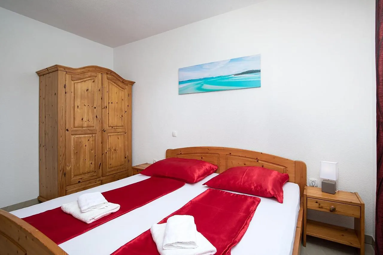 Apartmani Mirna Luka Pomer 3*,  Kroatien