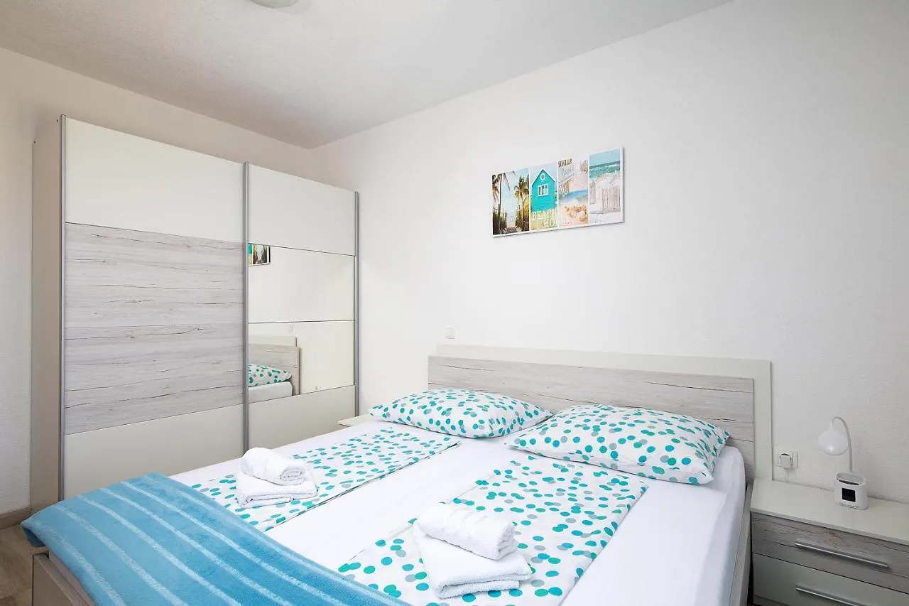 Apartmani Mirna Luka Pomer Pensionat